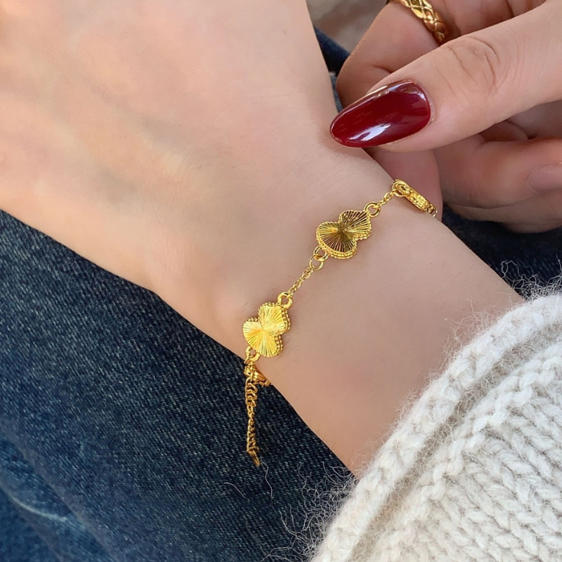 Versatile Gold Bellflower Bracelet