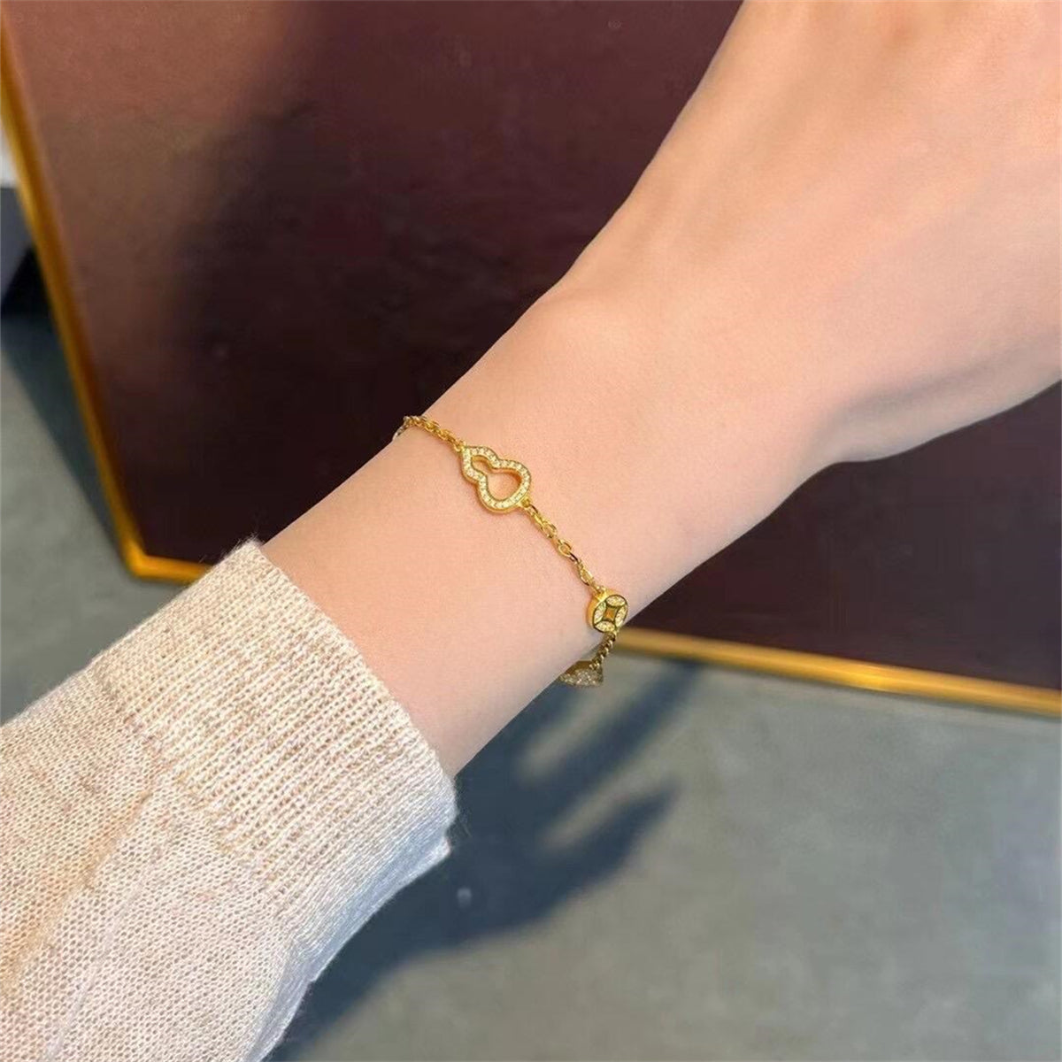 Openwork Gourd Coin Bracelet