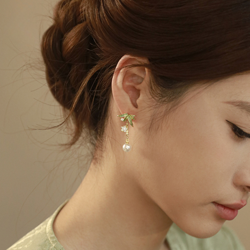 Bamboo Leaf Pearl Earrings