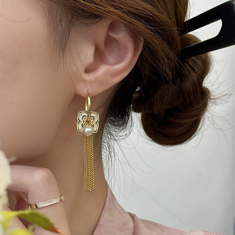 Dancheong Artistry Flower Earrings