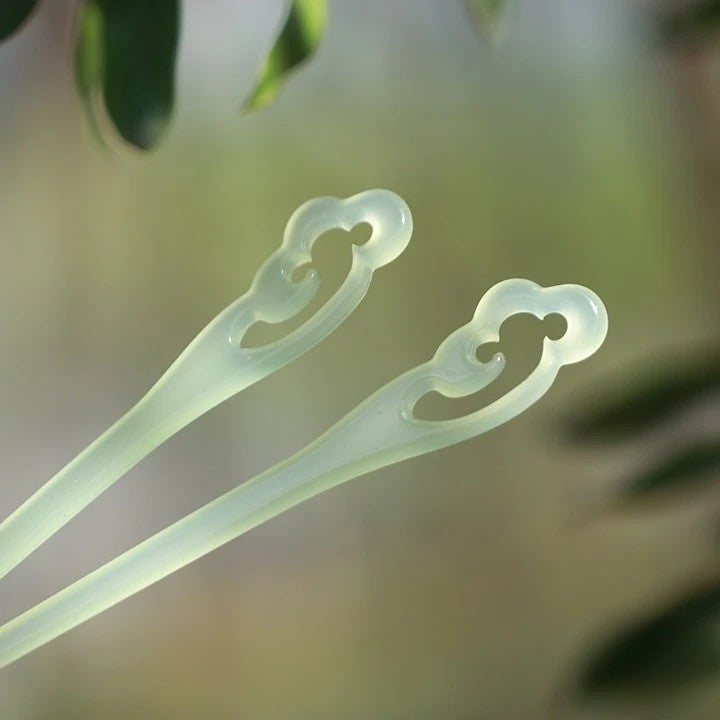Soft Cloud Jade Hair Stick