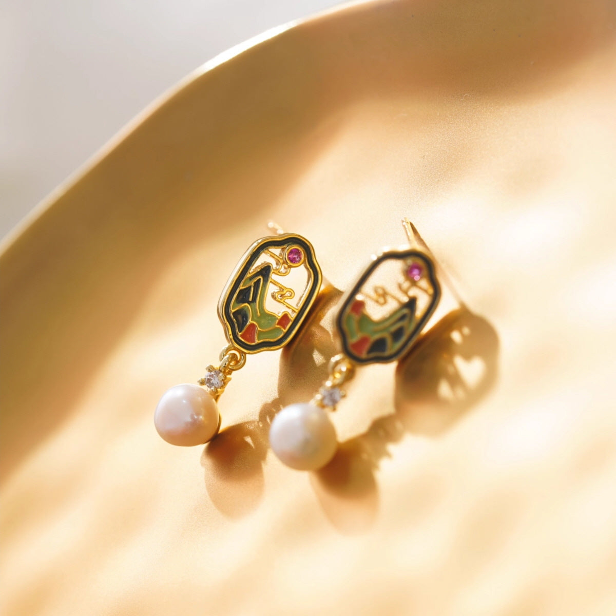 Artful Landscape Pearl Earrings