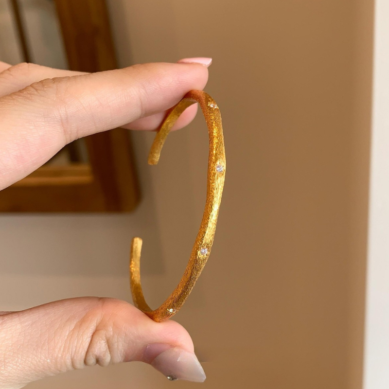 Ancient Gold Lucky Bag Bracelet
