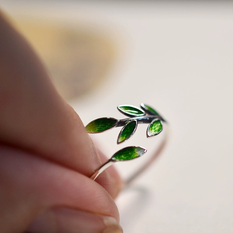 Sunlit Whisper Adjustable Leaf Silver Ring