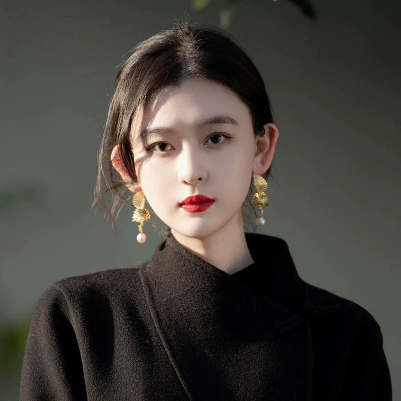 Golden Fan-shaped Pearl Earrings