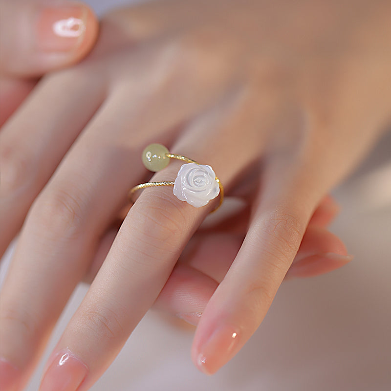 White Rose Jade Wrapping Ring