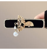 Statement Double Fan Black Hairpin