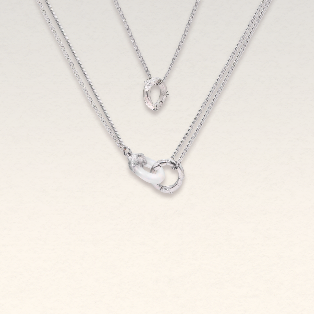 Versatile White Double-Ring Necklace