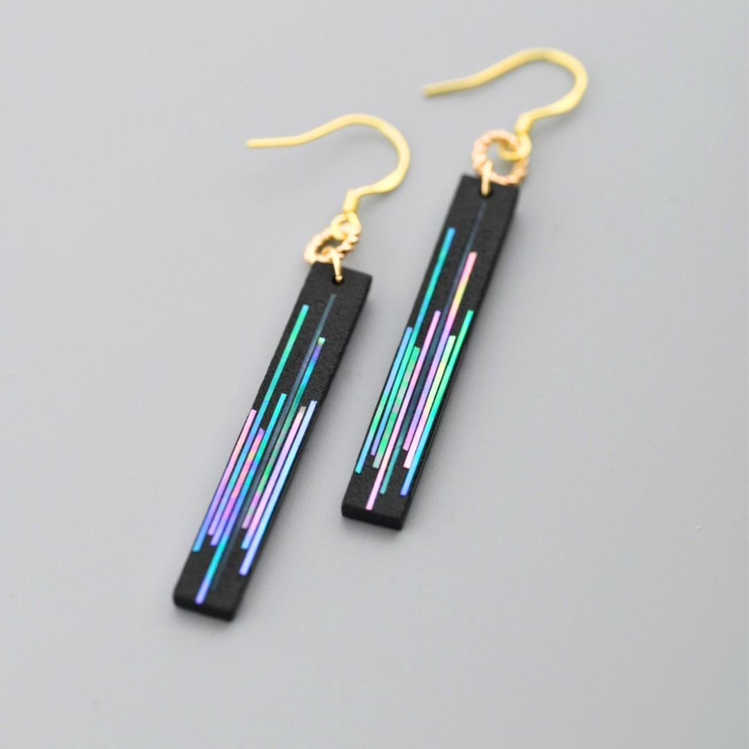 Exquisite Ebony Linear Lacquer Earrings