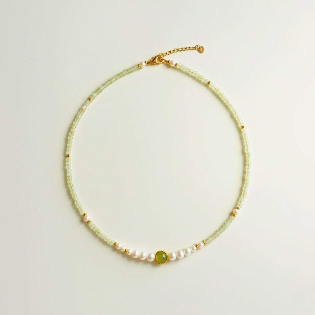 Soft Willow Pearl Necklace