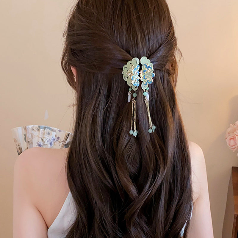 Cloud Palace Hair Claw